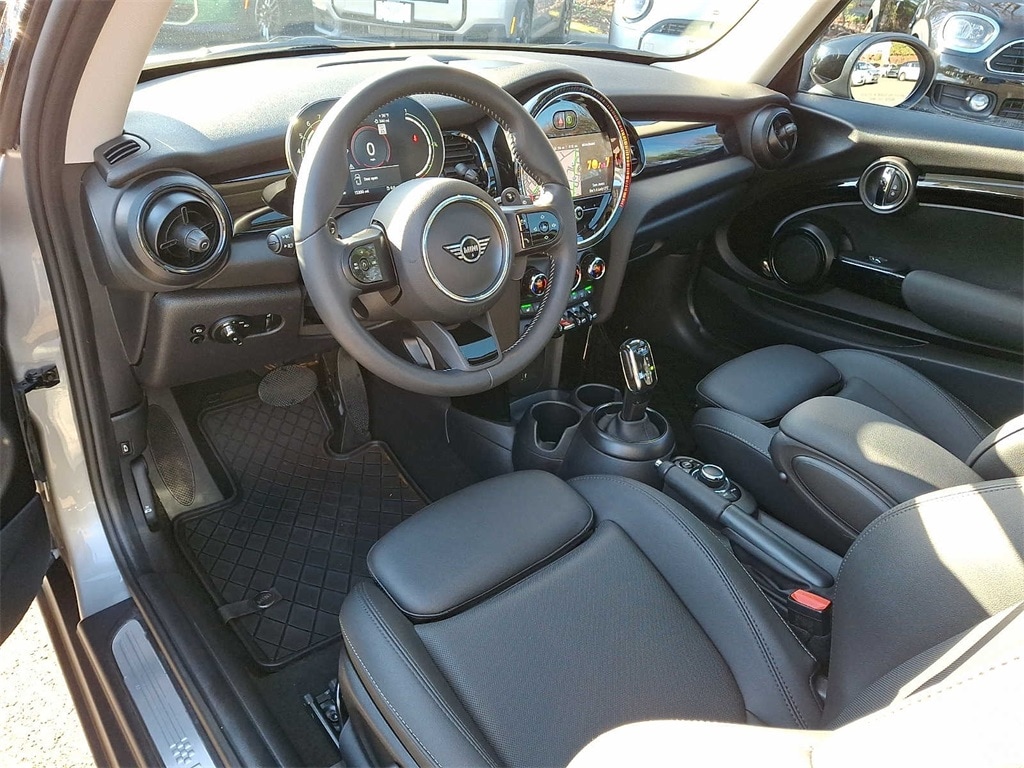 Thumbnail: 2024 MINI Cooper Hardtop - 10