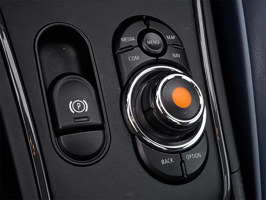 Thumbnail: 2021 MINI Cooper Countryman - 19