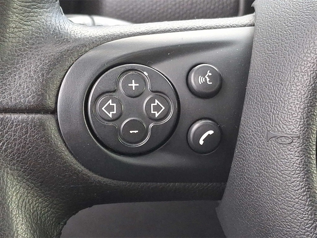 Thumbnail: 2014 MINI Cooper Countryman - 17