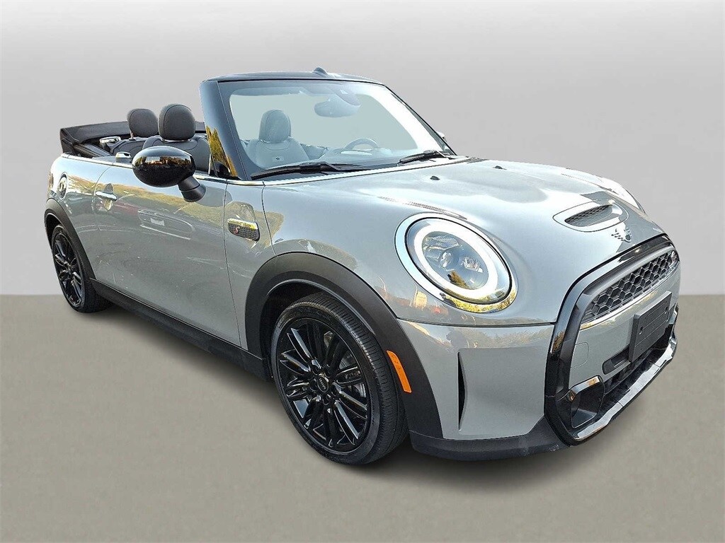 2023 Mini Cooper Convertible S photo 3