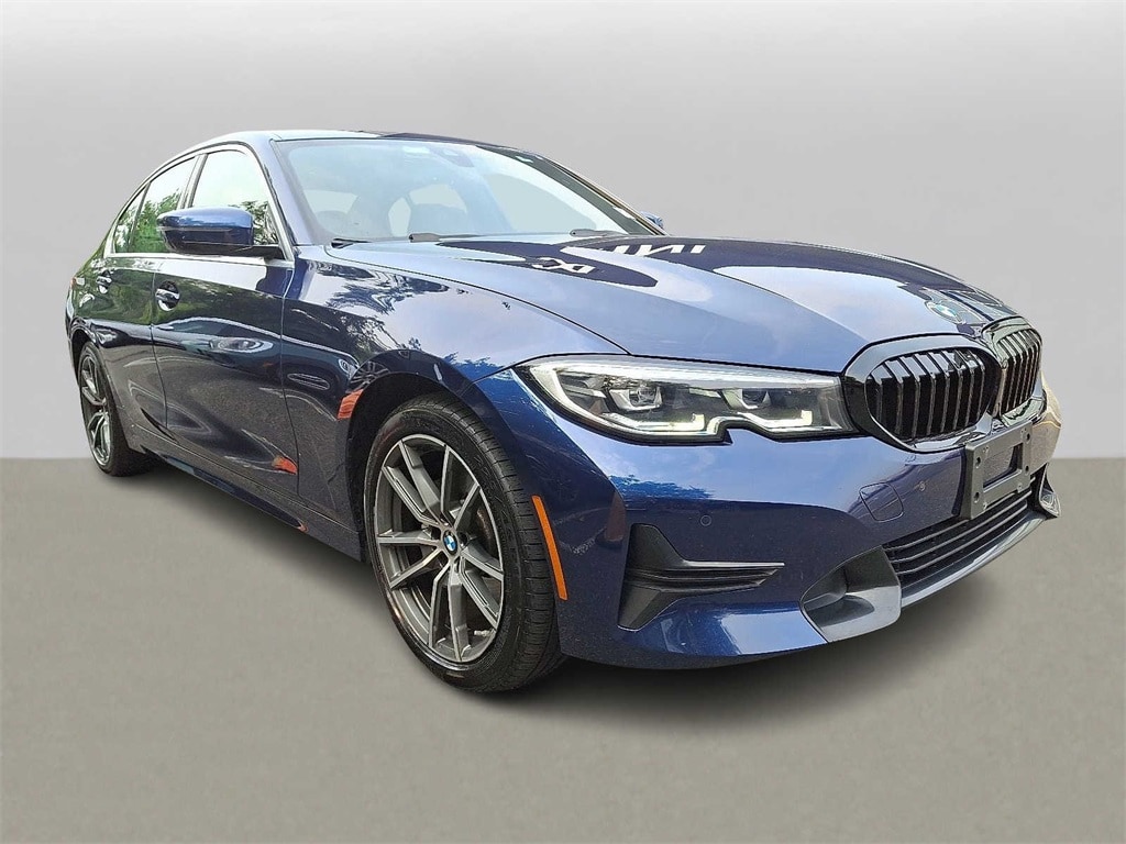 Thumbnail: 2020 BMW 3 Series - 3