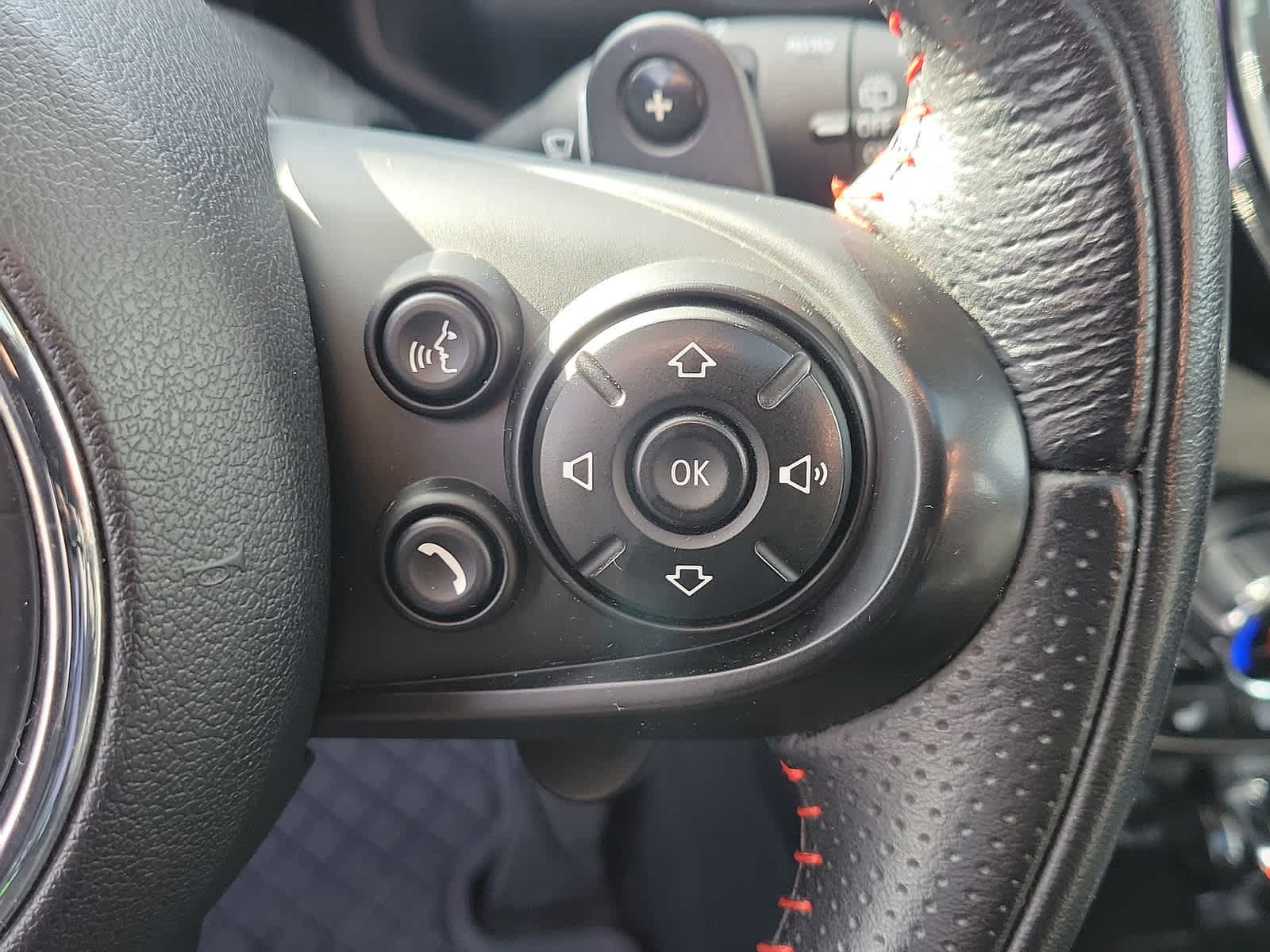 Thumbnail: 2019 MINI Cooper Countryman - 18