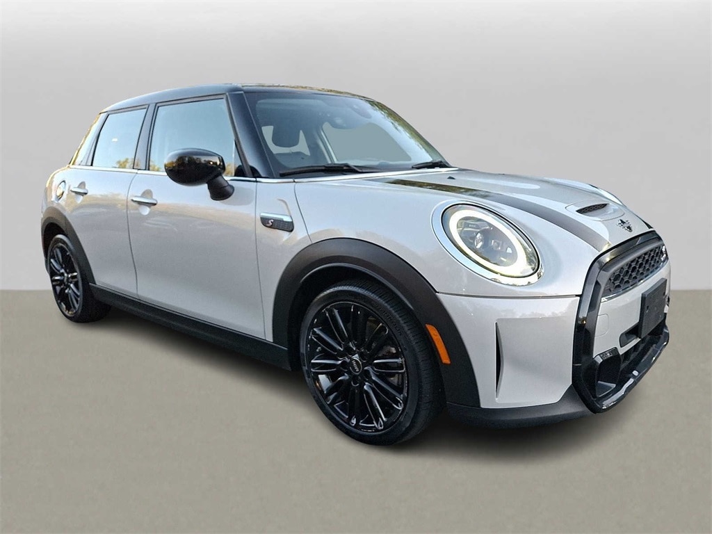 Thumbnail: 2023 MINI Cooper - 3