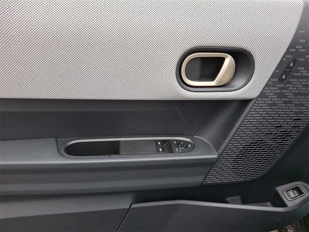 2025 MINI Cooper Hardtop S 11