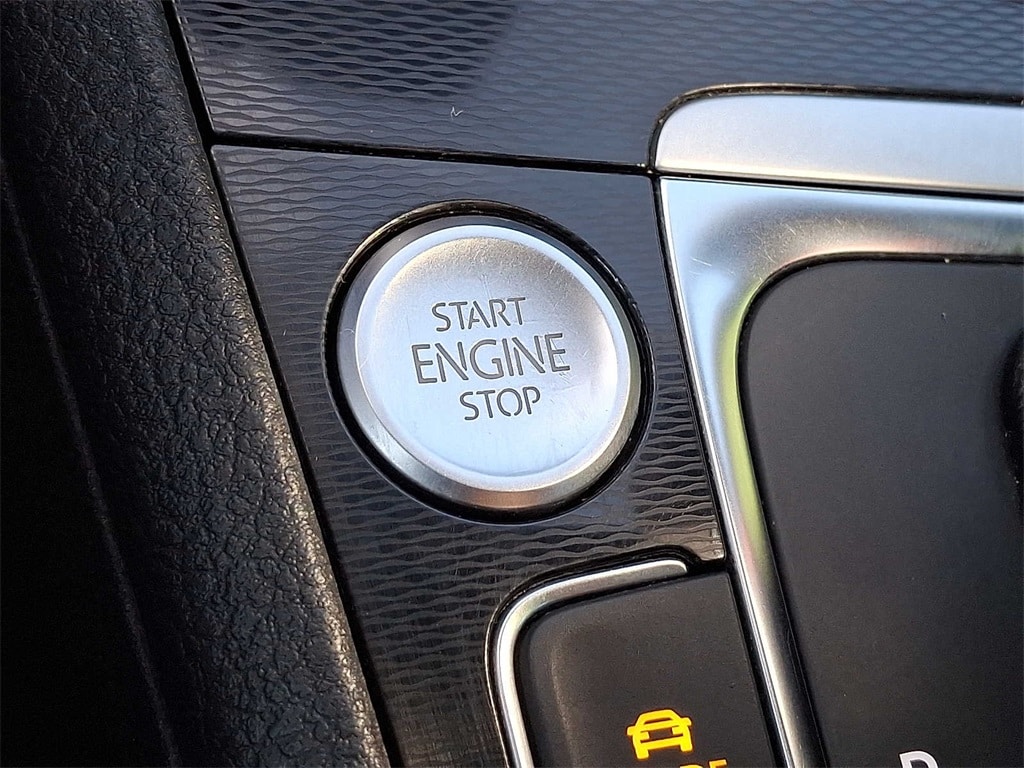 2017 Volkswagen Golf GTI SE 20