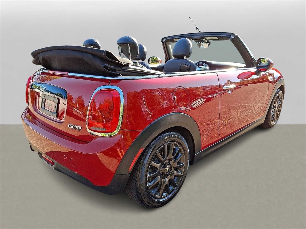 Thumbnail: 2017 MINI Cooper - 3