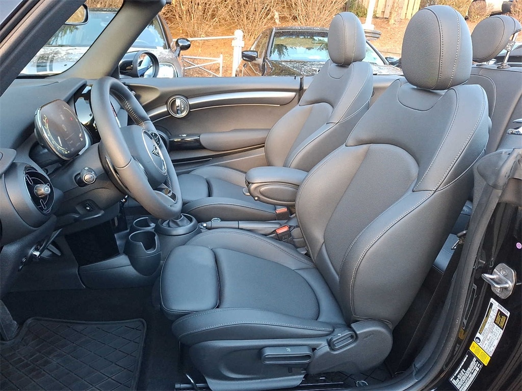 Thumbnail: 2023 MINI Cooper Convertible - 10