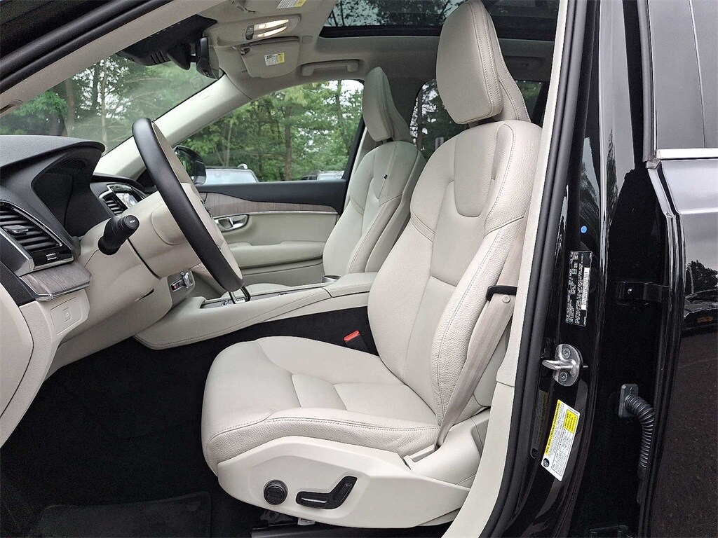 Thumbnail: 2023 Volvo XC90 - 11