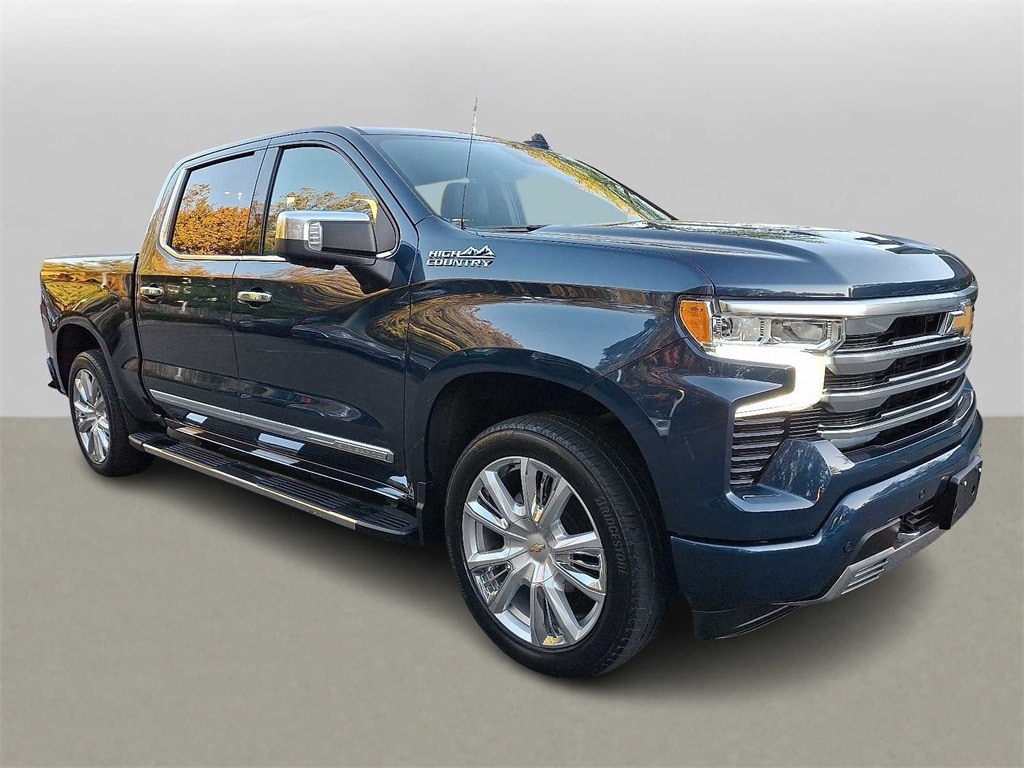 Thumbnail: 2023 Chevrolet Silverado 1500 - 3