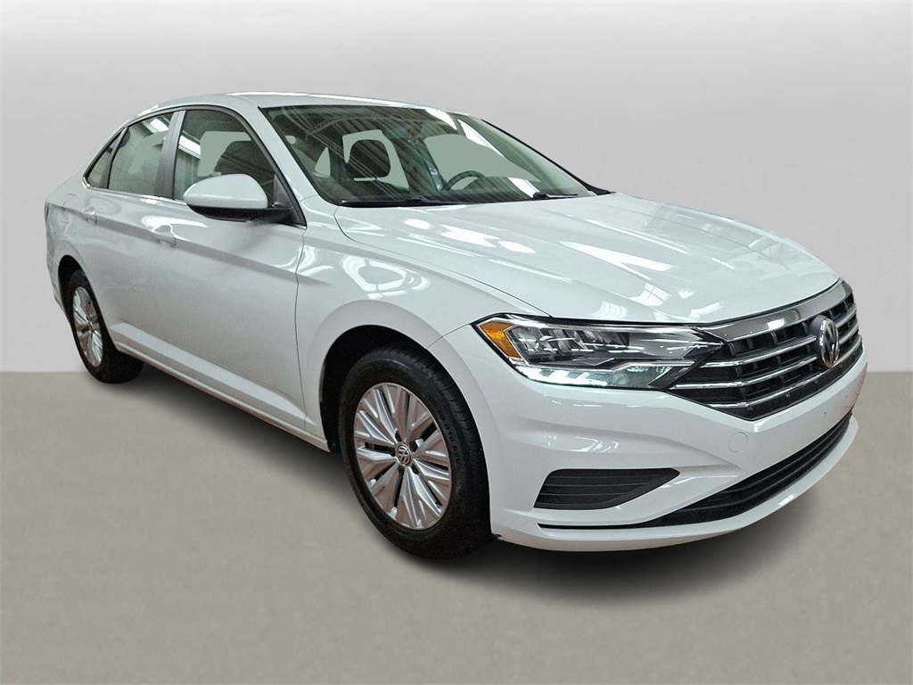 Thumbnail: 2019 Volkswagen Jetta - 3