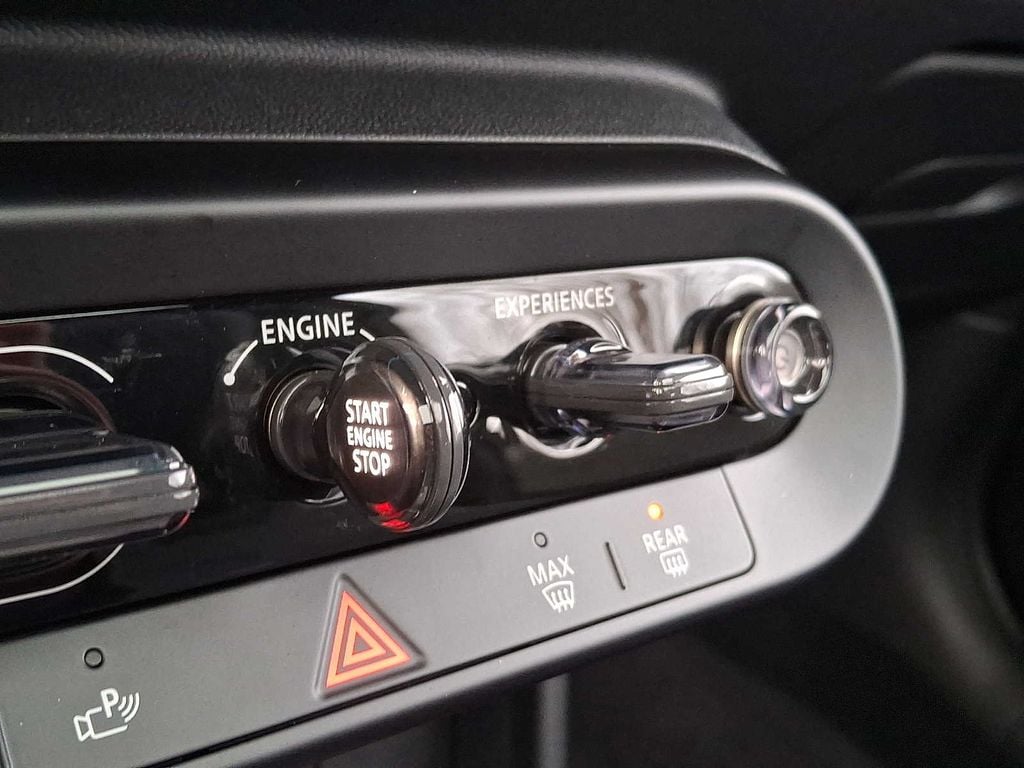 Thumbnail: 2025 MINI Cooper Hardtop - 21