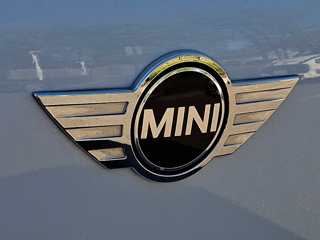 Thumbnail: 2015 MINI Cooper Countryman - 28