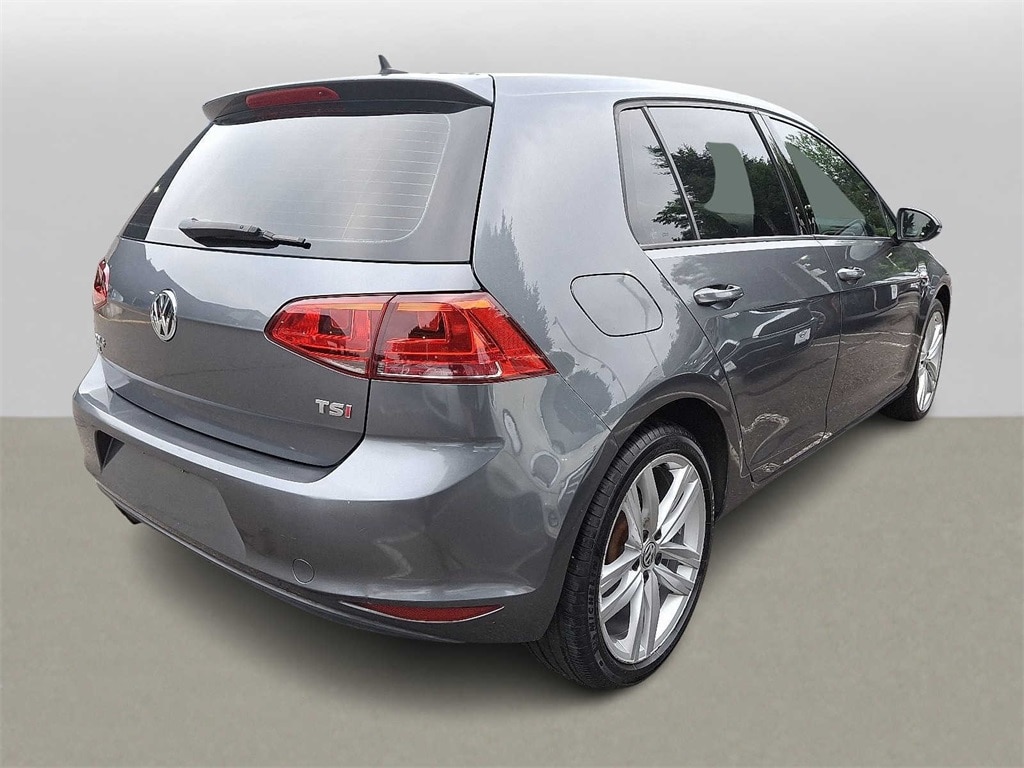 Thumbnail: 2017 Volkswagen Golf - 4