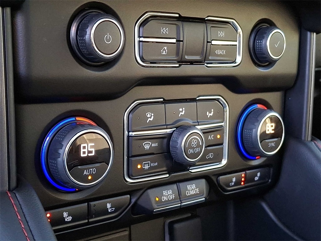 Thumbnail: 2021 Chevrolet Tahoe - 12