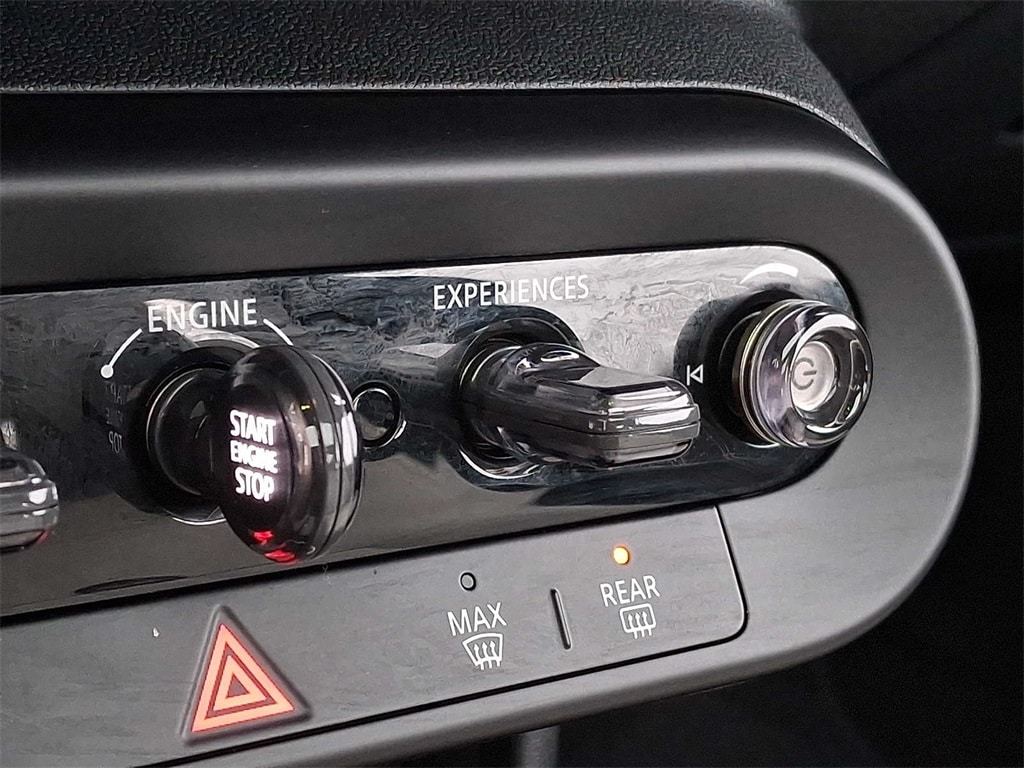 Thumbnail: 2025 MINI Cooper Hardtop - 24