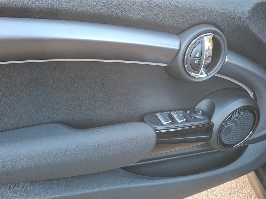 Thumbnail: 2023 MINI Cooper Convertible - 9