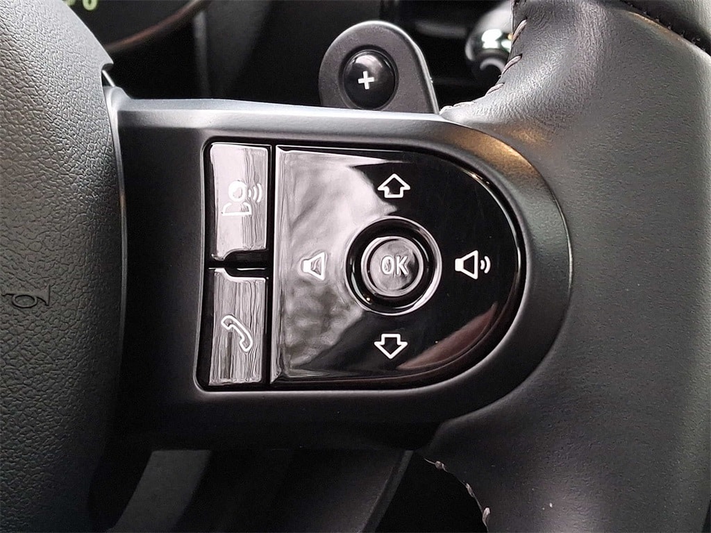 Thumbnail: 2023 MINI Cooper Clubman - 14