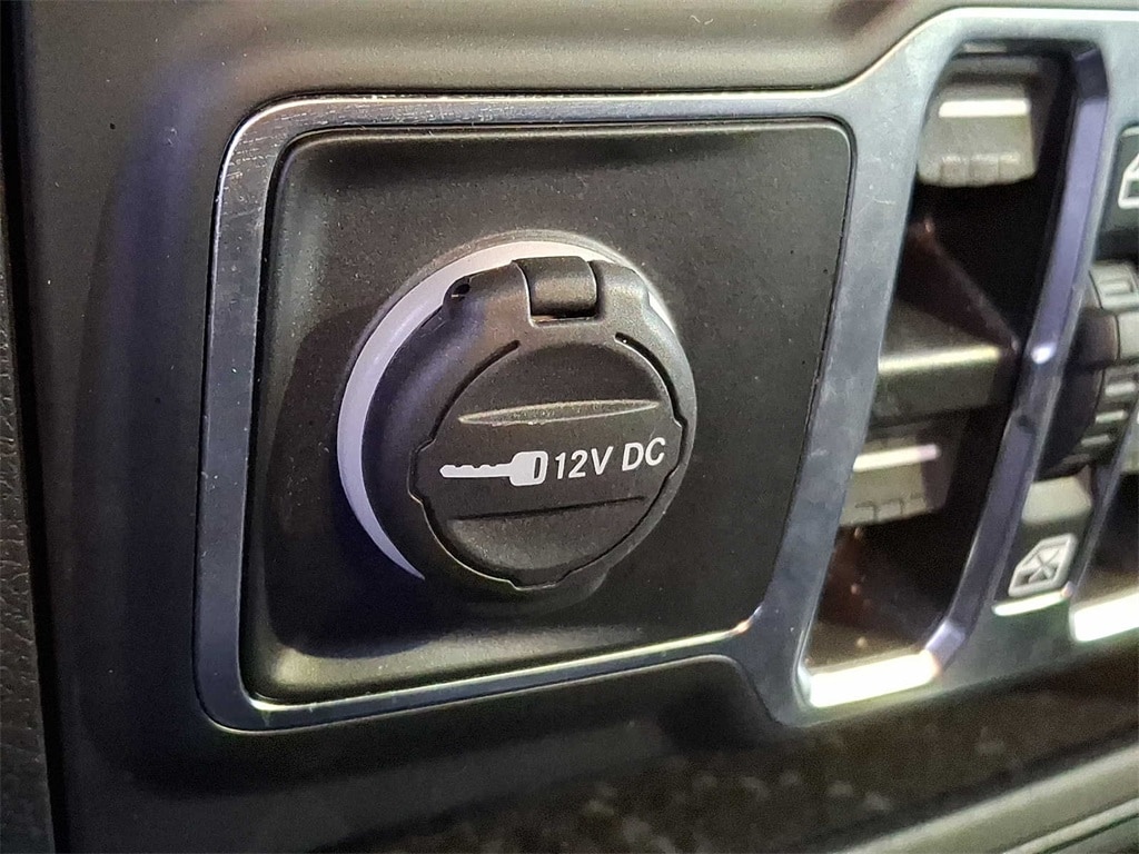 Thumbnail: 2021 Jeep Wrangler - 23