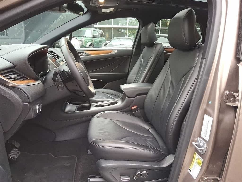 Thumbnail: 2019 Lincoln MKC - 11