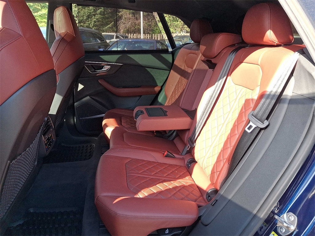 Thumbnail: 2022 Audi SQ8 - 8