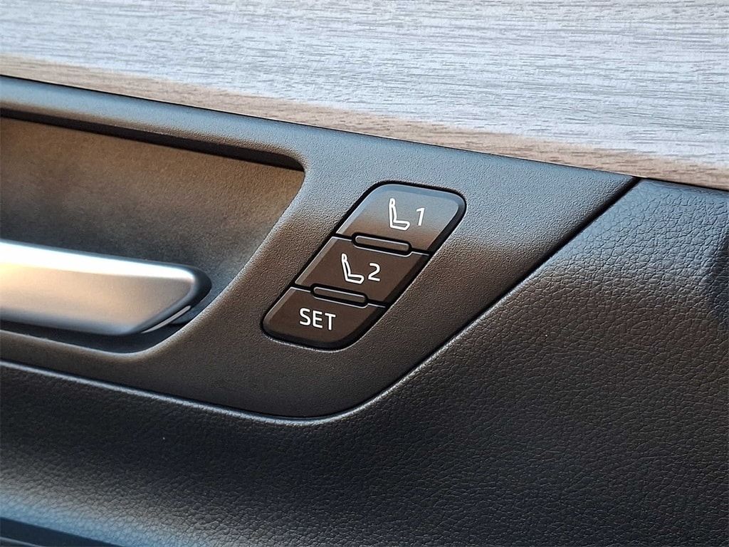 Thumbnail: 2024 Toyota Grand Highlander - 25