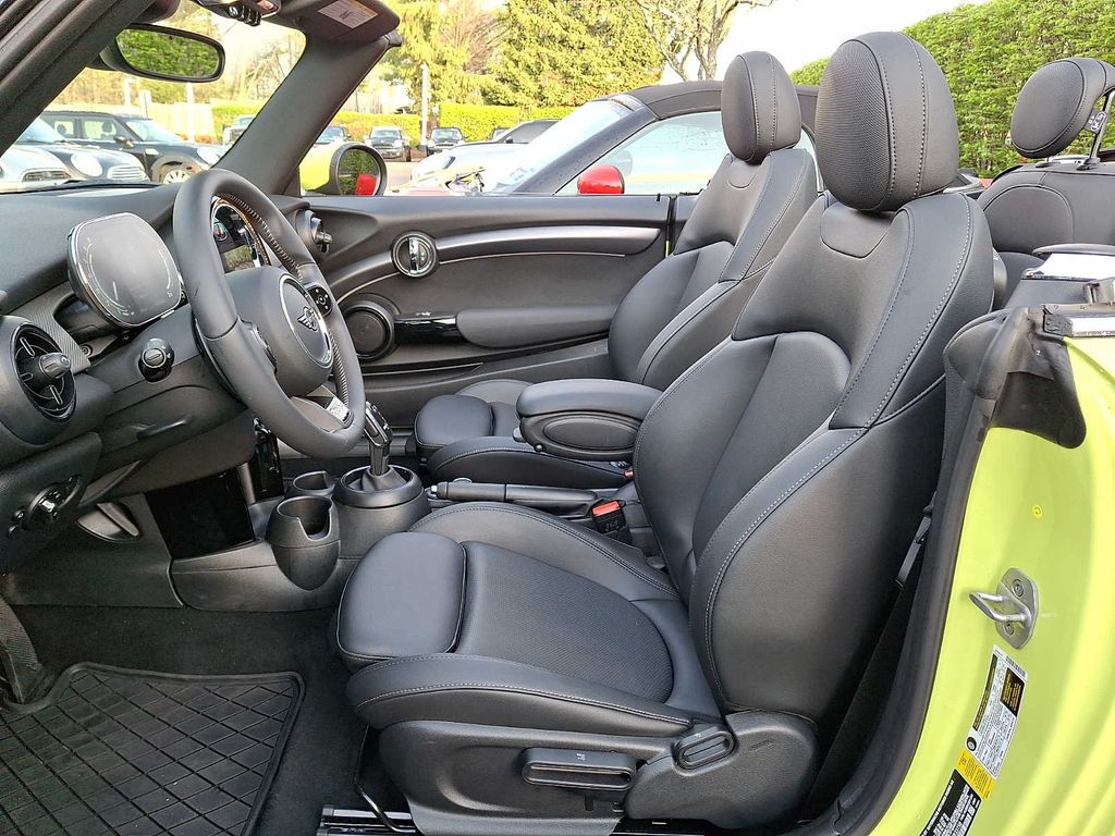 Thumbnail: 2024 MINI Cooper Convertible - 10