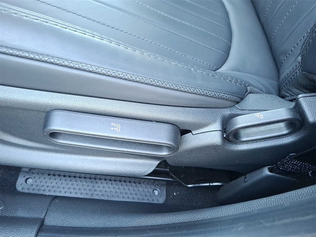 Thumbnail: 2024 MINI Cooper Hardtop - 11