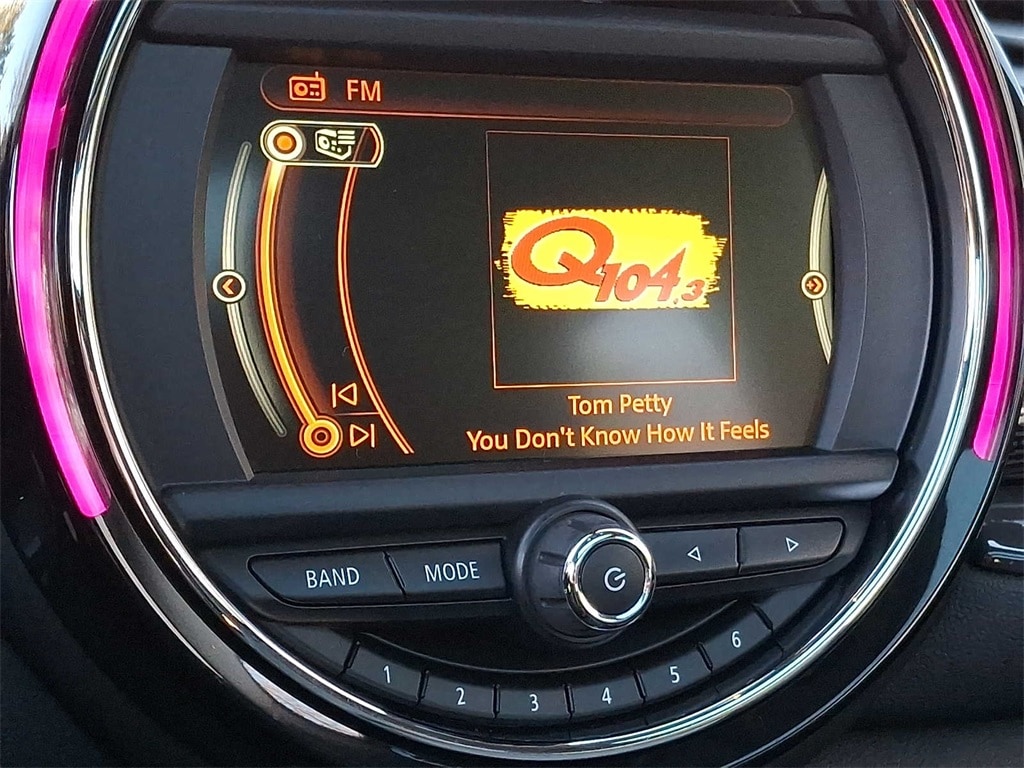 Thumbnail: 2017 MINI Cooper Clubman - 16