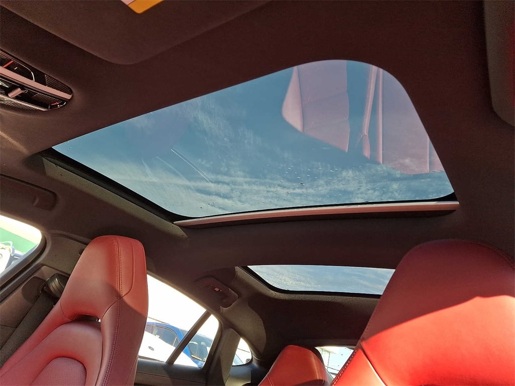 Thumbnail: 2018 Porsche Panamera - 9