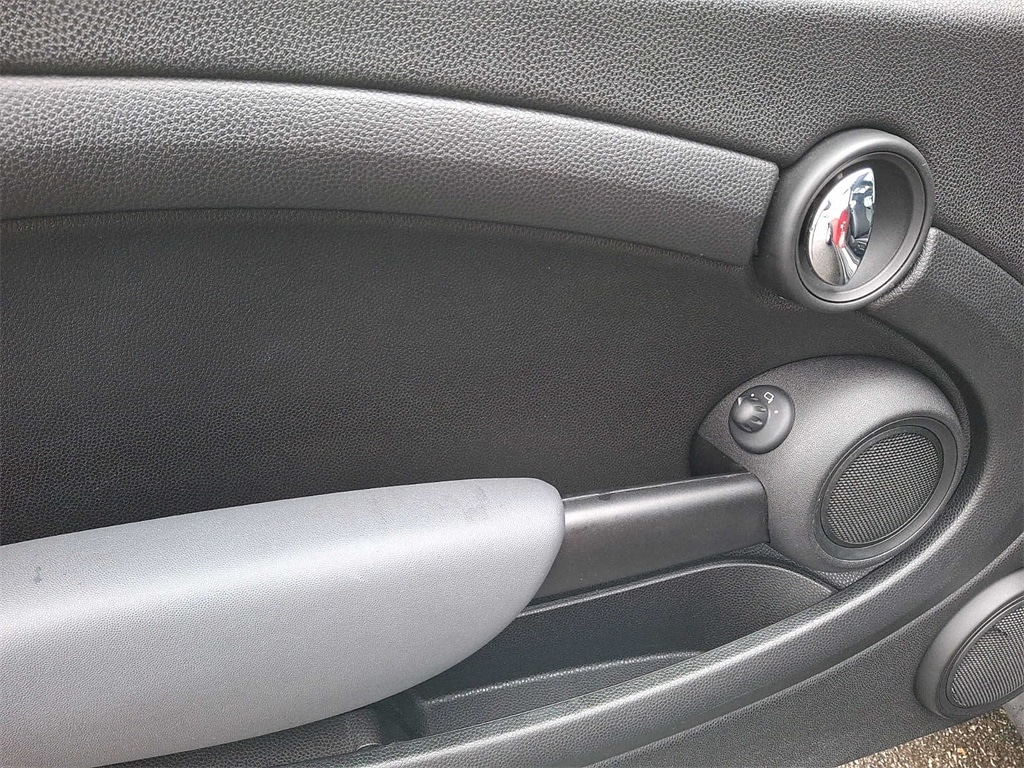 Thumbnail: 2009 MINI Cooper - 11