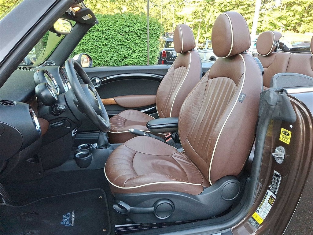 Thumbnail: 2011 MINI Cooper - 11