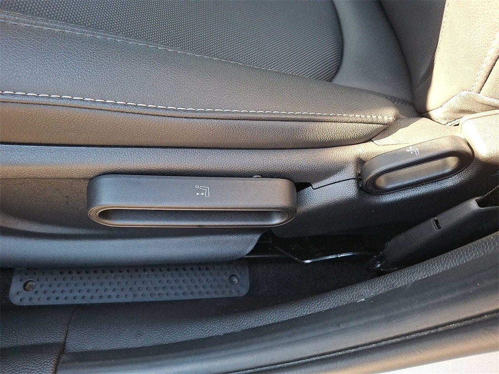 Thumbnail: 2023 MINI Cooper Hardtop - 12