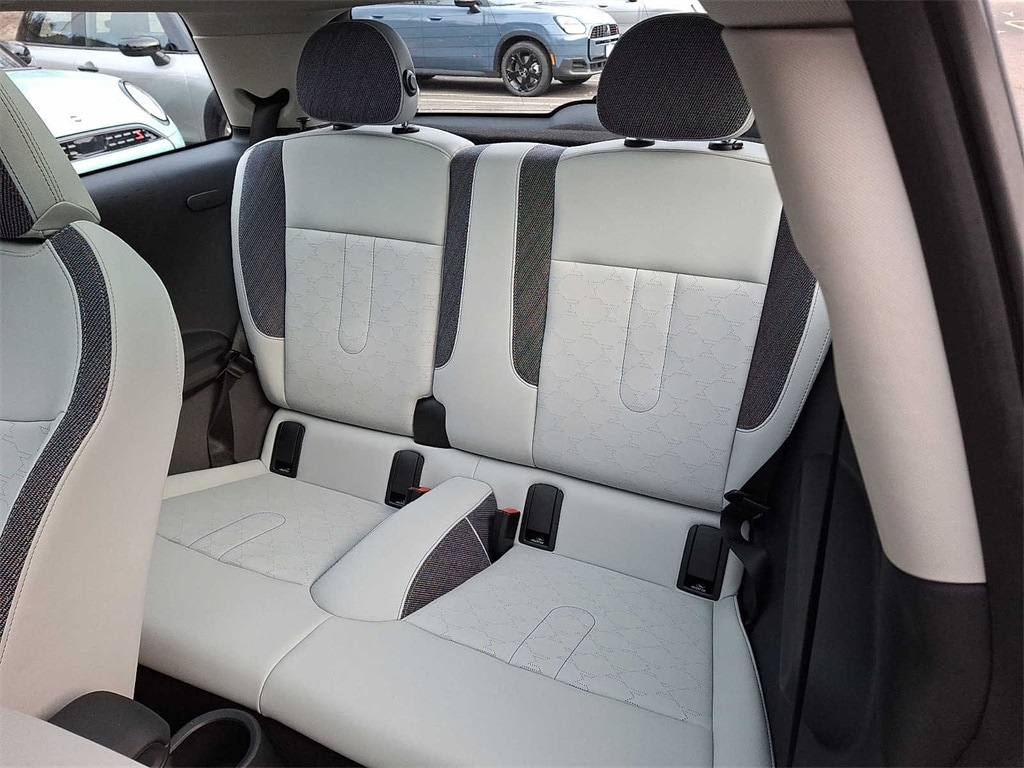 Thumbnail: 2025 MINI Cooper Hardtop - 10