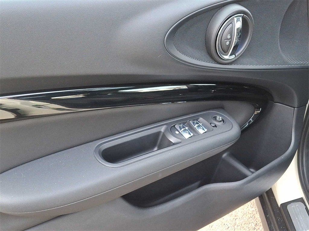 Thumbnail: 2019 MINI Cooper Clubman - 9