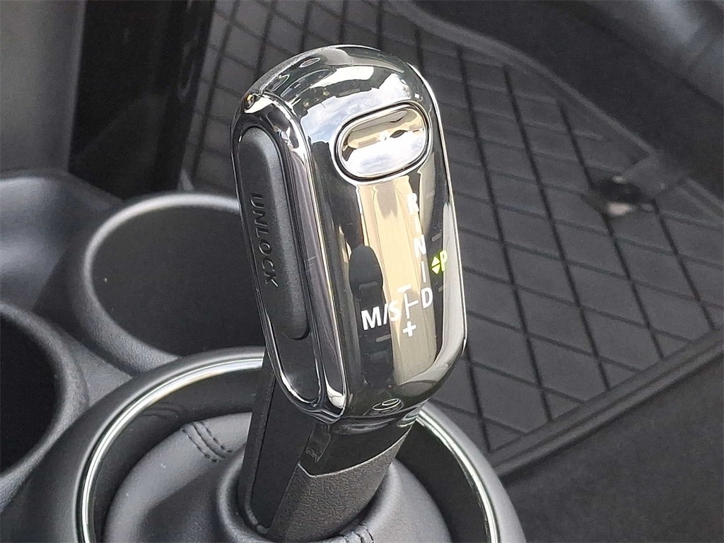 Thumbnail: 2023 MINI Cooper Convertible - 12