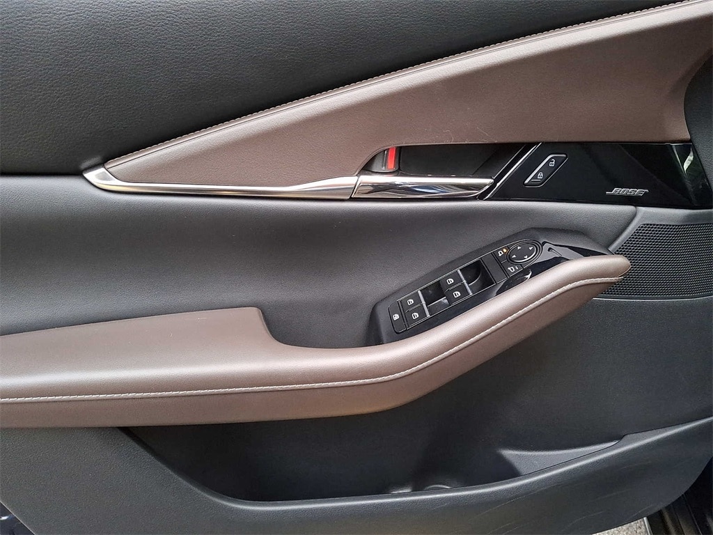 Thumbnail: 2023 Mazda CX-30 - 8