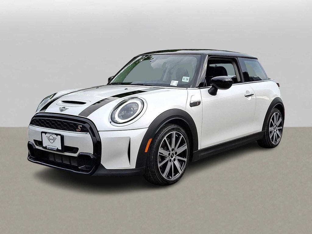 2024 MINI Hardtop Cooper S's photo