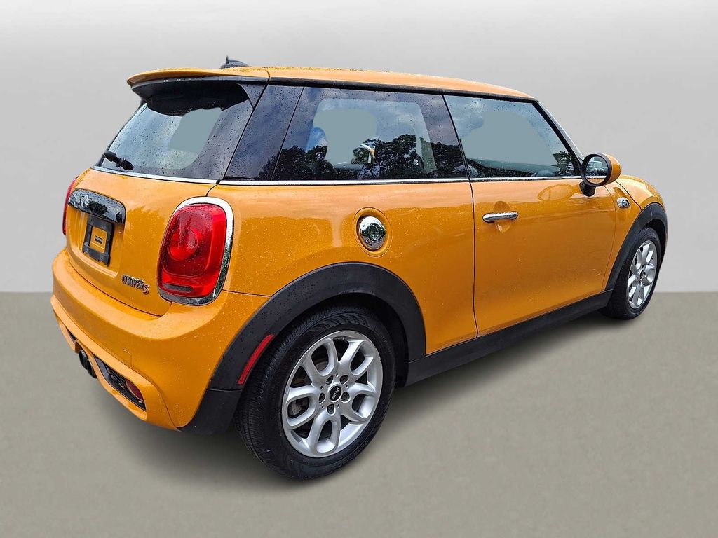 Thumbnail: 2014 MINI Cooper Hardtop - 4