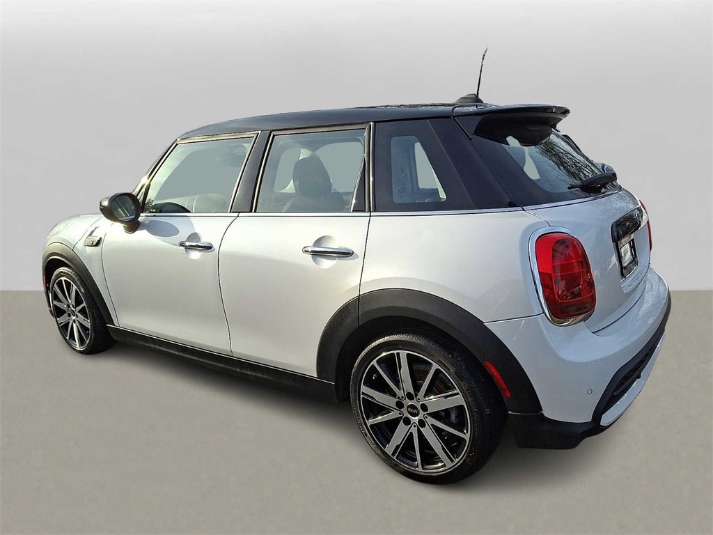 Thumbnail: 2023 MINI Cooper Hardtop - 5