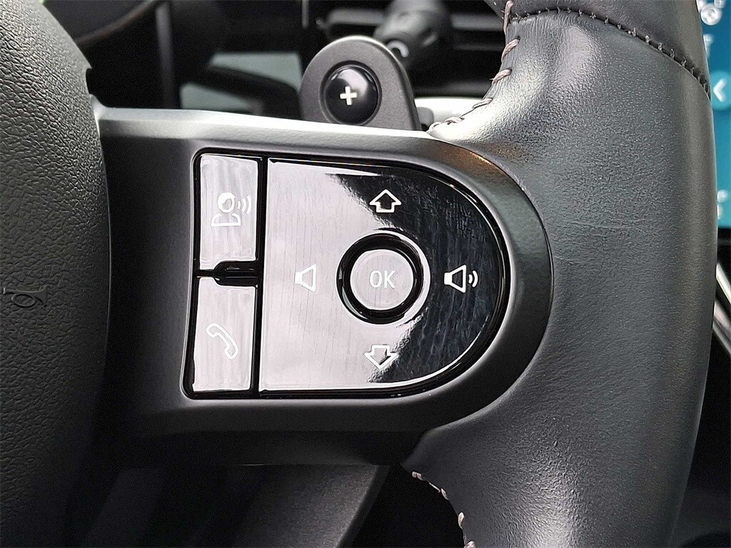 Thumbnail: 2023 MINI Cooper Hardtop - 21