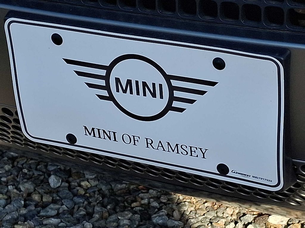 Thumbnail: 2022 MINI Cooper Hardtop - 30