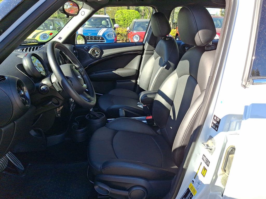 Thumbnail: 2015 MINI Cooper Countryman - 11