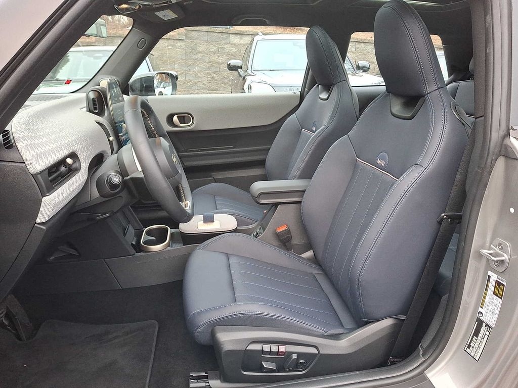 Thumbnail: 2025 MINI Cooper Hardtop - 12