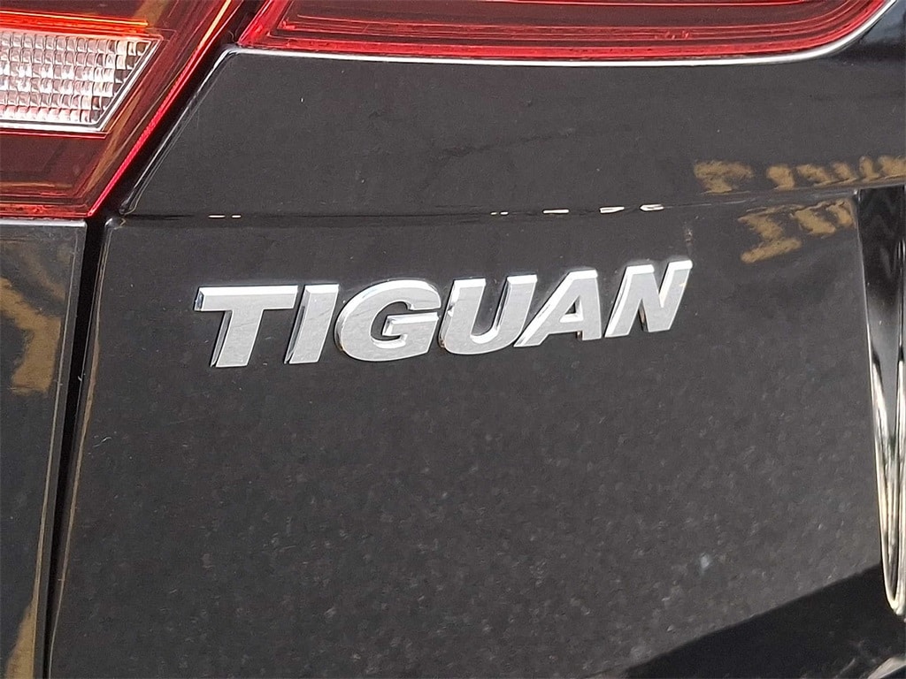 Thumbnail: 2020 Volkswagen Tiguan - 29