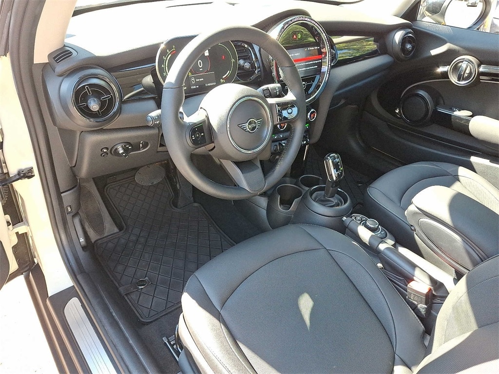 Thumbnail: 2023 MINI Cooper - 10