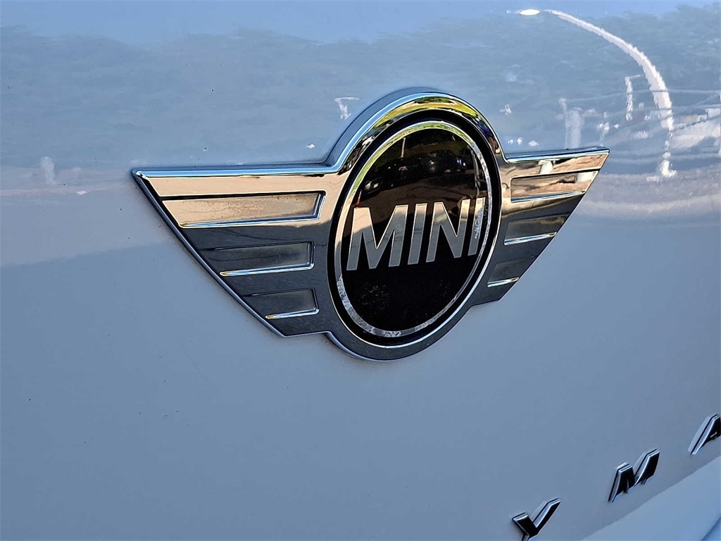 Thumbnail: 2014 MINI Cooper Countryman - 28