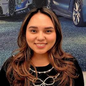 Staff member Wendy Castrillon from ID_642873a09e62