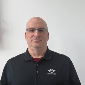 Staff member Steven Kaufman from ID_642873a09e62
