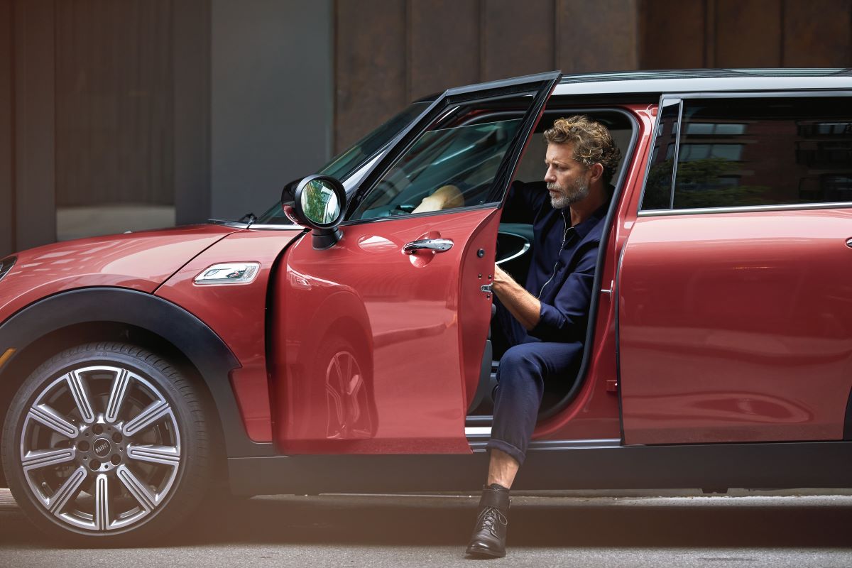 New 2025 MINI Hardtop 4 Door For Sale at MINI of Ramsey VIN