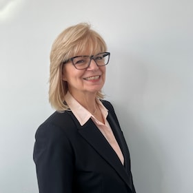 Staff member Barbara Genese from ID_1f773110e510